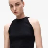 Top halter con pedrería Top halter con pedrería
