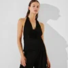 TOP HALTER PLISADO CON FLORES TOP HALTER PLISADO CON FLORES
