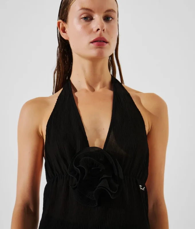TOP HALTER PLISADO CON FLORES TOP HALTER PLISADO CON FLORES