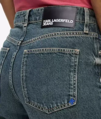 Vaqueros mom