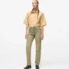 VAQUEROS RECTOS DE TALLA ALTA CON TACHAS VAQUEROS RECTOS DE TALLA ALTA CON TACHAS
