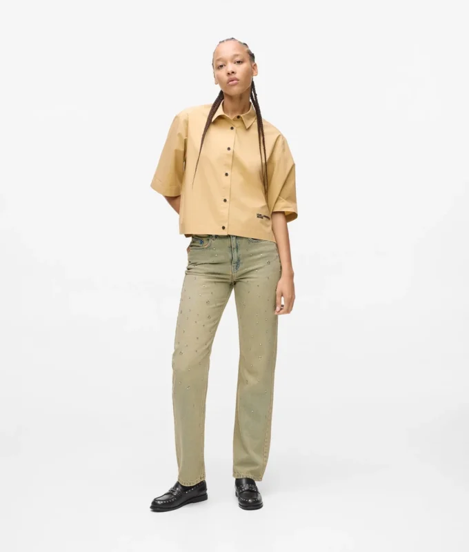 VAQUEROS RECTOS DE TALLA ALTA CON TACHAS VAQUEROS RECTOS DE TALLA ALTA CON TACHAS