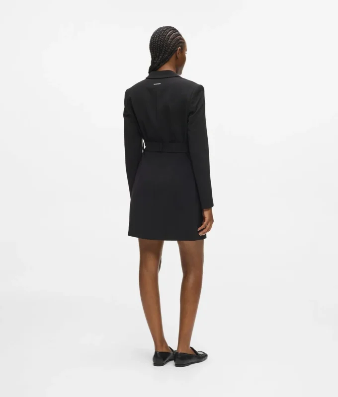 Vestido blazer entallado Vestido blazer entallado