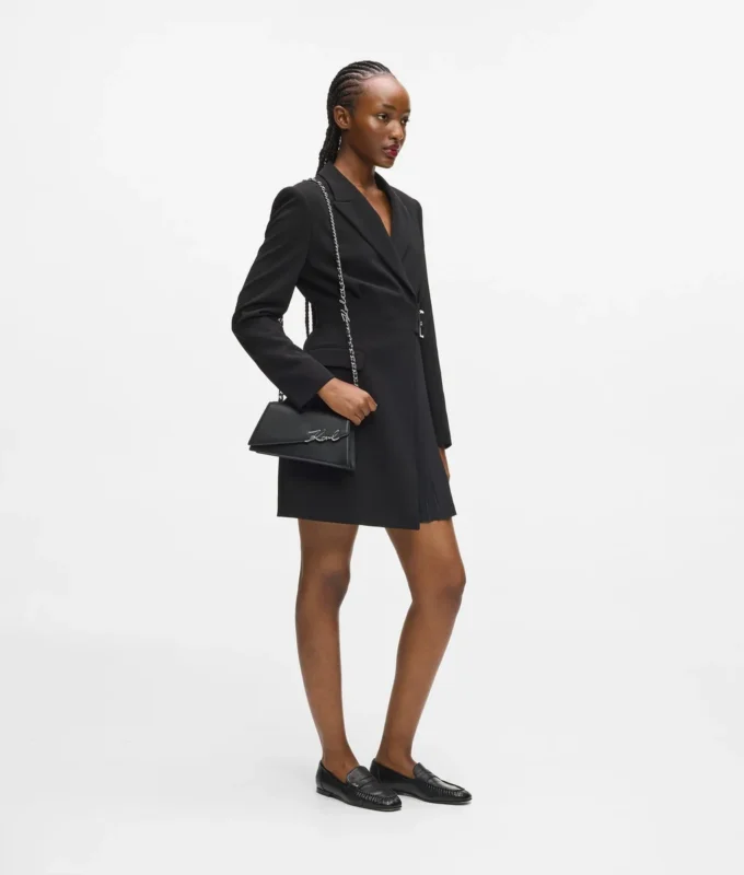 Vestido blazer entallado Vestido blazer entallado