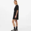 Vestido camiseta con cita de Karl Vestido camiseta con cita de Karl
