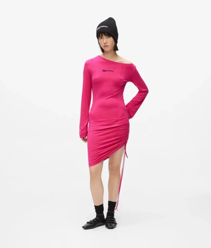Vestido con cordón ajustable y hombros descubiertos Vestido con cordón ajustable y hombros descubiertos