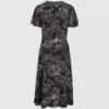 Vestido con estampado de abanicos y cuello en V Vestido con estampado de abanicos y cuello en V