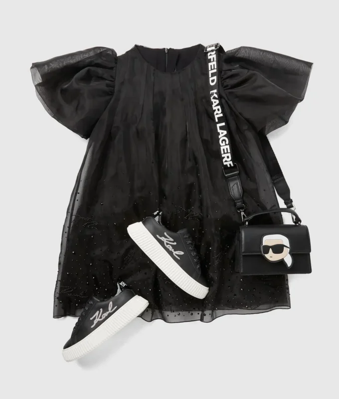 Vestido de malla con pedrería para niña Vestido de malla con pedrería para niña