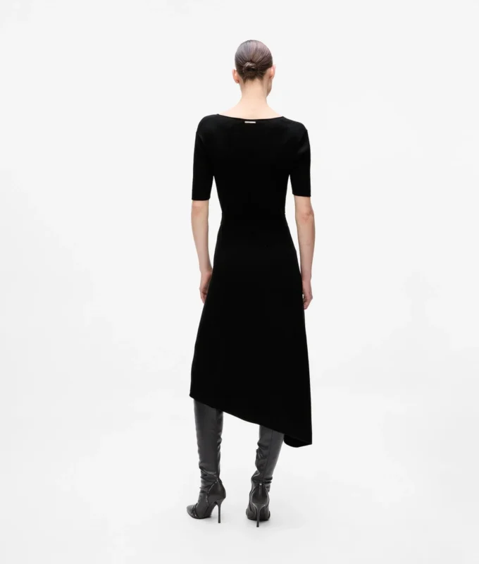 Vestido de punto con cinturón