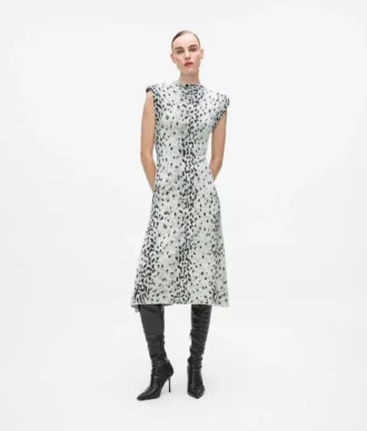 Vestido de punto con estampado de leopardo de las nieves