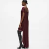 Vestido de satén con espalda abierta Vestido de satén con espalda abierta