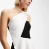 VESTIDO DE UN SOLO HOMBRO VESTIDO DE UN SOLO HOMBRO