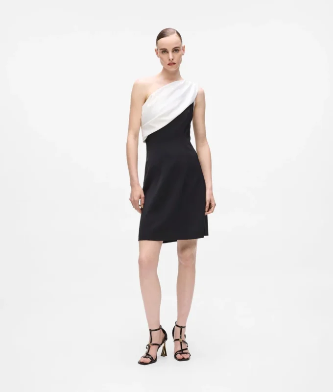 Vestido drapeado con un solo hombro Vestido drapeado con un solo hombro