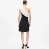 Vestido drapeado con un solo hombro Vestido drapeado con un solo hombro