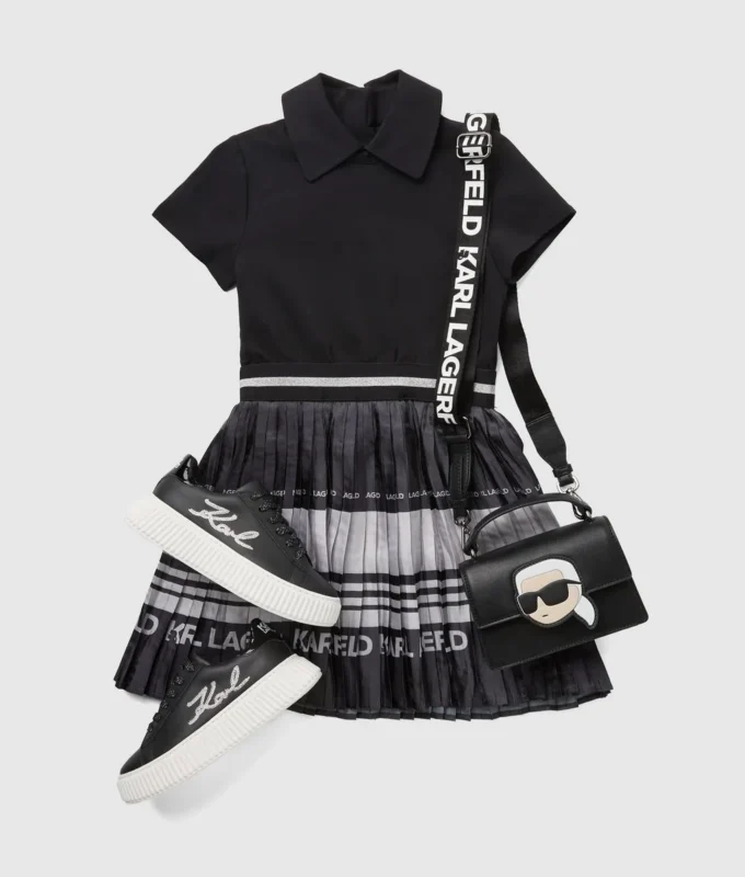 Vestido plisado para niña Vestido plisado para niña