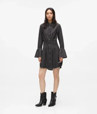 Vestido vaquero acampanado