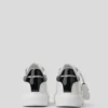 ZAPATILLAS DEPORTIVAS CON LLAVERO KAPRI