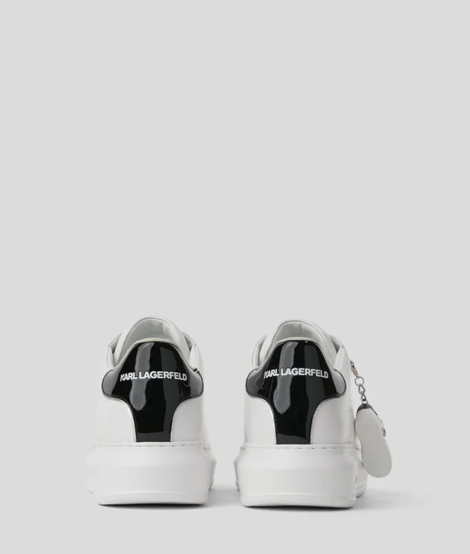 ZAPATILLAS DEPORTIVAS CON LLAVERO KAPRI