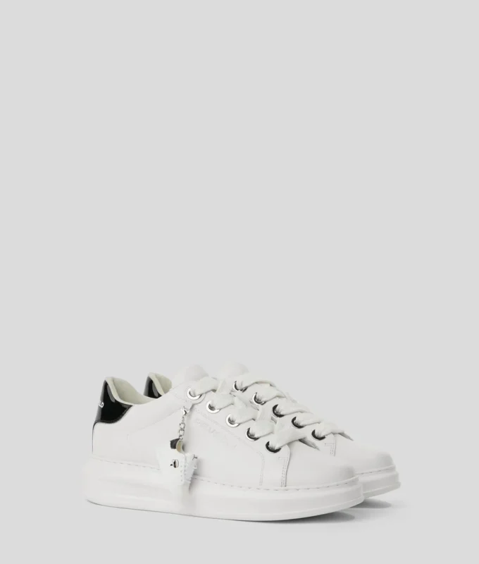 ZAPATILLAS DEPORTIVAS CON LLAVERO KAPRI
