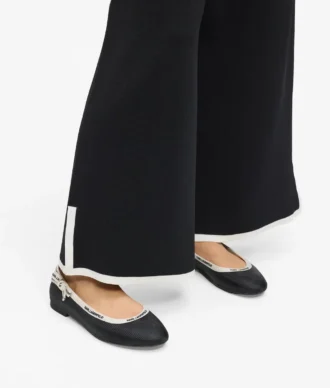 Zapatos de salón con cuello de cinta
